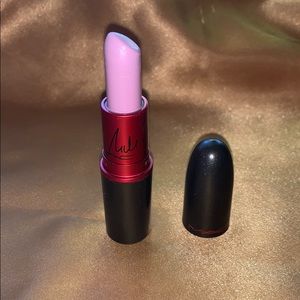 Mac lipstick Nicki Minaj Viva Glam Amplified